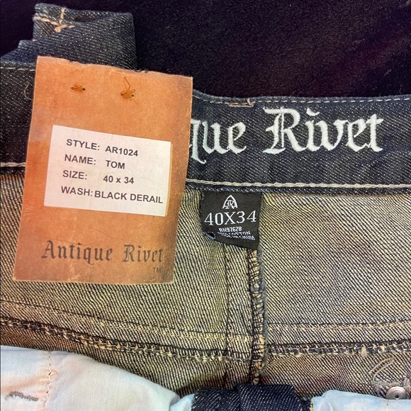 Antique Rivet Jeans - Picture 4 of 4